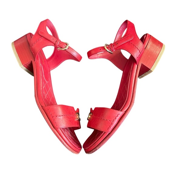 Authentic CHANEL Red Lambskin Leather Mattelasse & Gold Sandals Dress Shoes 37 C - Picture 11 of 16